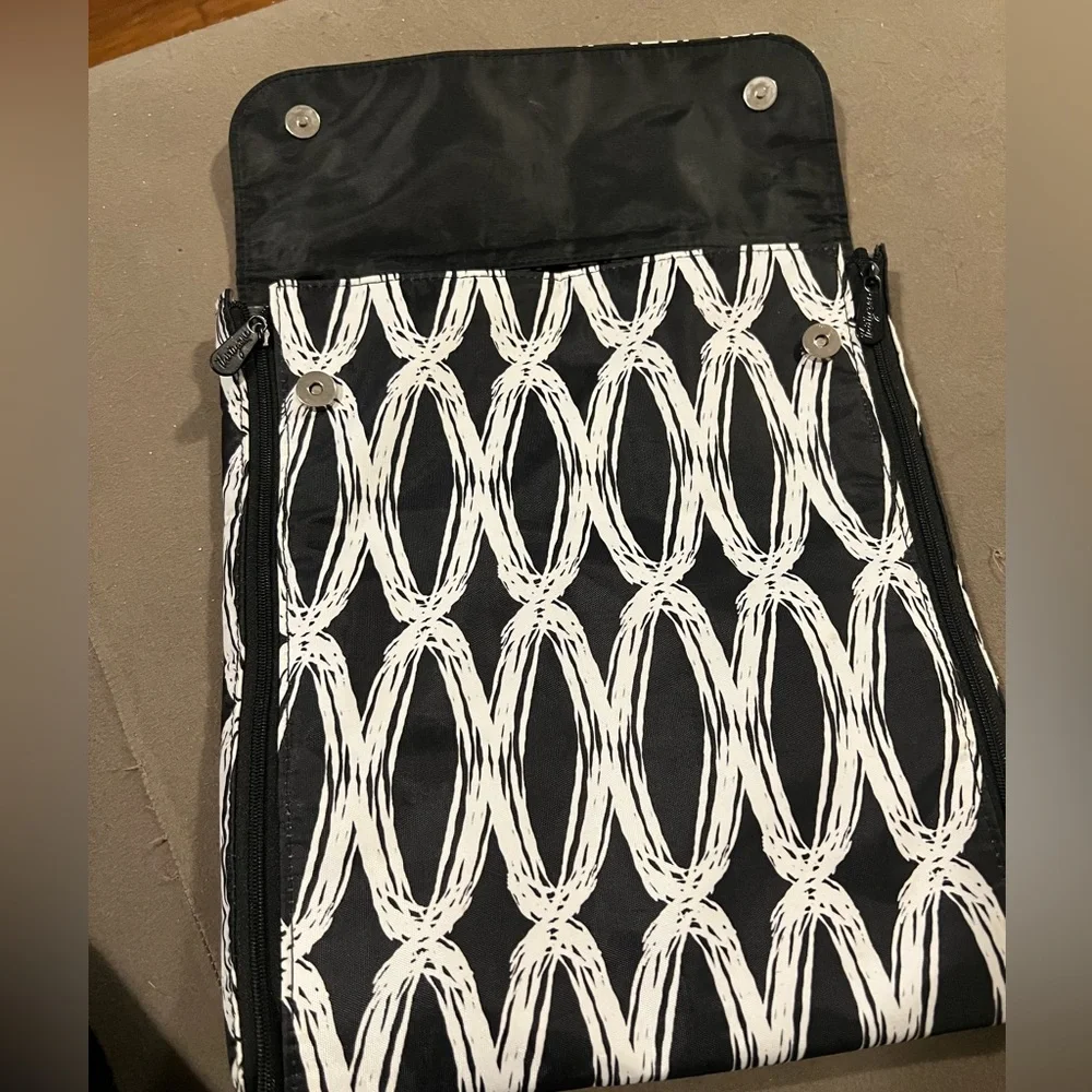 Thirty-One Black and White Travel Bag - Picture 5 of 5